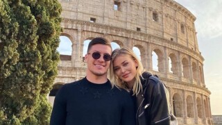 Футболист на 