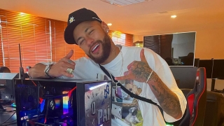 Компютърна игра и риалити: Какво предпочита Неймар пред здравословния сън?