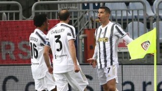 Роналдо смълча критиците с хеттрик за 32 минути