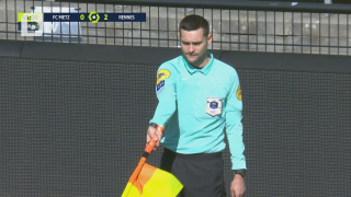 Вълнения за Световната купа: Съдия изпълни 