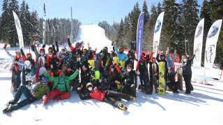 Млади сноубордисти се бориха за Купа 