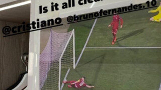Матич дразни Бруно Фернандеш заради непризнатия гол на Роналдо (СНИМКА) 