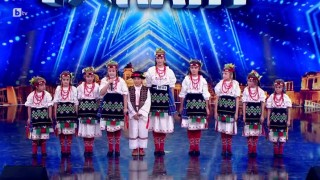 Децата от школата към НЧ 