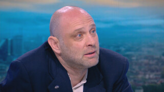 Тити Папазов: Трябва да вземем таймаут и да забравим политическите си пристрастия във войната