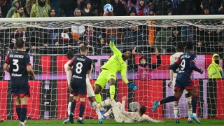 Расистки обиди от трибуните предизвикали боя на 