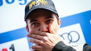 Дни преди световното: Алберт Попов не завърши в Шамони