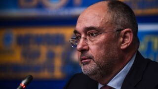 Извадиха от футбола директора на ЦСКА и Петър Величков