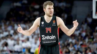 Грешна стъпка за Везенков в Евролигата