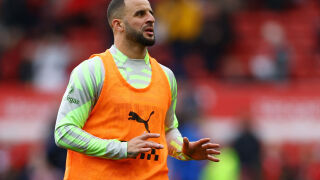 Звезда на Сити пиянства със свалени гащи в бар (ВИДЕО) 