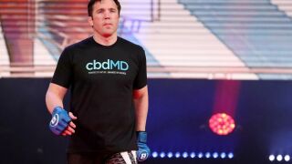 UFC боец: ЛеБрон Джеймс взима допинг, имаме един и същ дилър!