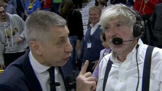 Радо Стойчев получи червен картон и нахлу при коментаторите (ВИДЕО)