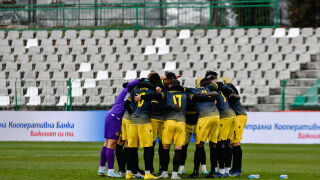 9 години по-късно: Ботев Пловдив ще тренира на „Колежа“ (ВИДЕО)