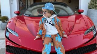 3-годишен подкара Ферари на писта (ВИДЕО)