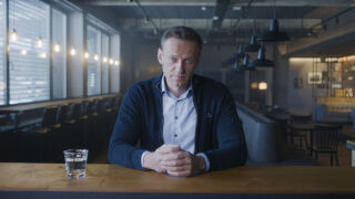 Ексклузивно довечера: Отличеният с "Оскар" филм "Навални" с премиера по bTV 