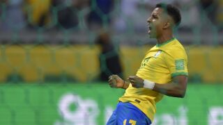 Родриго - първият бразилец, който носи №10 след смъртта на Пеле