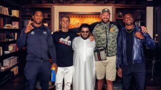 Колко милиарда виждате на снимката?