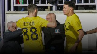 Левски с класика срещу последния