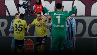 Фенербахче обмисля напускане на първенство заради зверското меле 