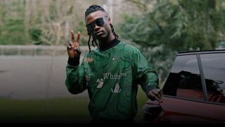 Колко струва тази блуза на Камавинга? (ВИДЕО)