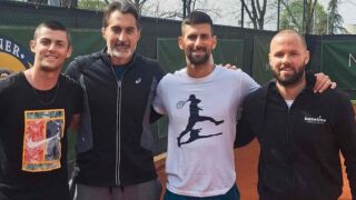 Алекс Лазаров тренира с Новак Джокович в Белград (СНИМКА)