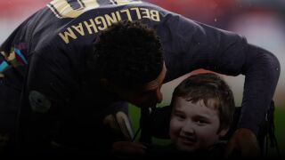 Златно сърце! Джуд Белингам трогна феновете (ВИДЕО)