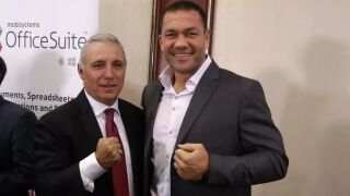 Христо Стоичков: Дойдох от далеч да подкрепя Кубрат и Тервел (ВИДЕО)