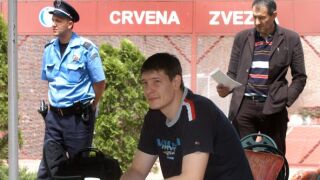 Бивш баскетболист открит мъртъв до тенис кортове