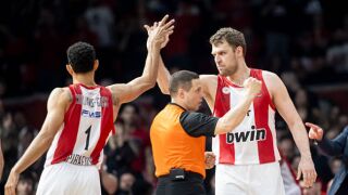 Силен Везенков, но нова загуба за Олимпиакос в Евролигата