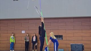 Олимпийска шампионка в съчетание с лента и... тавана в София (ВИДЕО)