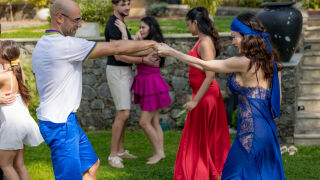 „Да направим една голяма оргия и да приключим въпроса!“ Бисерите от "Ергенът", еп.9 (ВИДЕО)