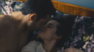 Снимка: София, 1998 г. Време на мечти, бързи пари и трудни избори: Гледайте „Вяра, Надежда, Любов“ от днес по bTV