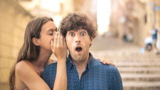 Нов сексуален фетиш набира популярност: защо някои хора използват медицински термини в леглото (+АНКЕТА)