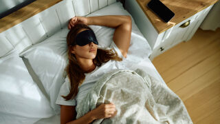 Снимка: Българите спят малко и некачествено: 62% имат проблеми със съня