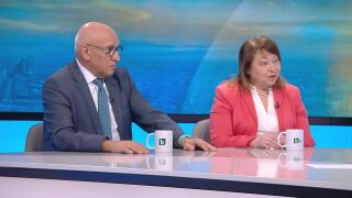 Снимка: Хампарцумян: Помощта от 20 евро за най-уязвимите е „все още плачем, преди да са ни били“