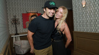 Анабел Уолис от „Остри козирки“ очакват първото си дете от Себастиан Стан (СНИМКИ)