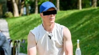 Задържаха треньор за малтретиране на деца