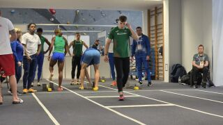 По местата... Без тренировка с официалния стартер за националите (ВИДЕО)