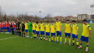 Ужас на детски мач! Вратар на Марица е с черепно-мозъчна травма (ВИДЕО)