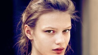 Модел, кройка и две димящи очи: с Екатерина