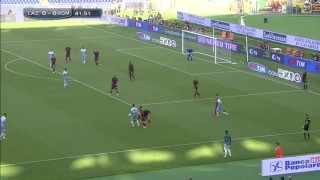 Как с едно грациозно движение могат да бъдат неутрализирани двама 