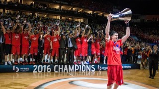 ЦСКА (Москва) триумфира в Евролигата след епичен финал срещу Фенербахче