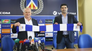 Люпко Петрович се завърна в Левски (ВИДЕО)