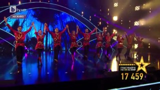 Космическото шоу на танцова група 