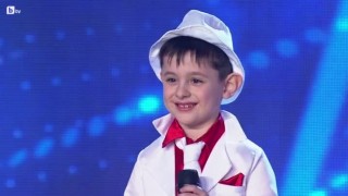 Готиният Кристиян Менев ще ви очарова и тази неделя, но с какво ли