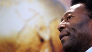 Да продадеш своя легендарен футболен живот