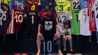 Меси показа впечатляваща колекция от тениски (СНИМКА)