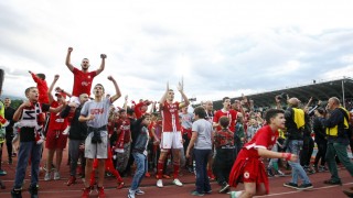 Луда радост в съблекалнята на ЦСКА след победата в дербито (ВИДЕО)