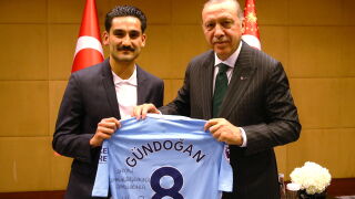 Гюндоган: Може да изглеждаме различни, но ние също сме германци