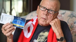 Отменен полет до Киев съкруши 75-годишен фен на 