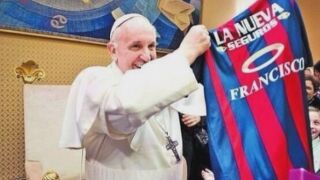 Семейството на Роналдо скърби за папата 